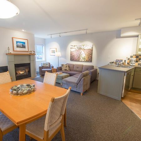 Luxury 2Br Oceanfront Condo By Onlybc 201 Tofino Buitenkant foto