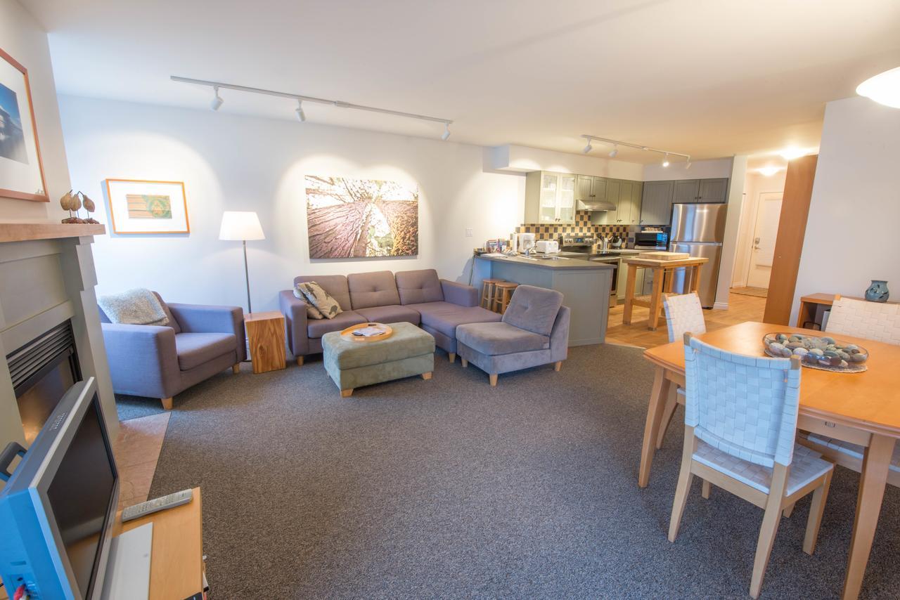 Luxury 2Br Oceanfront Condo By Onlybc 201 Tofino Buitenkant foto