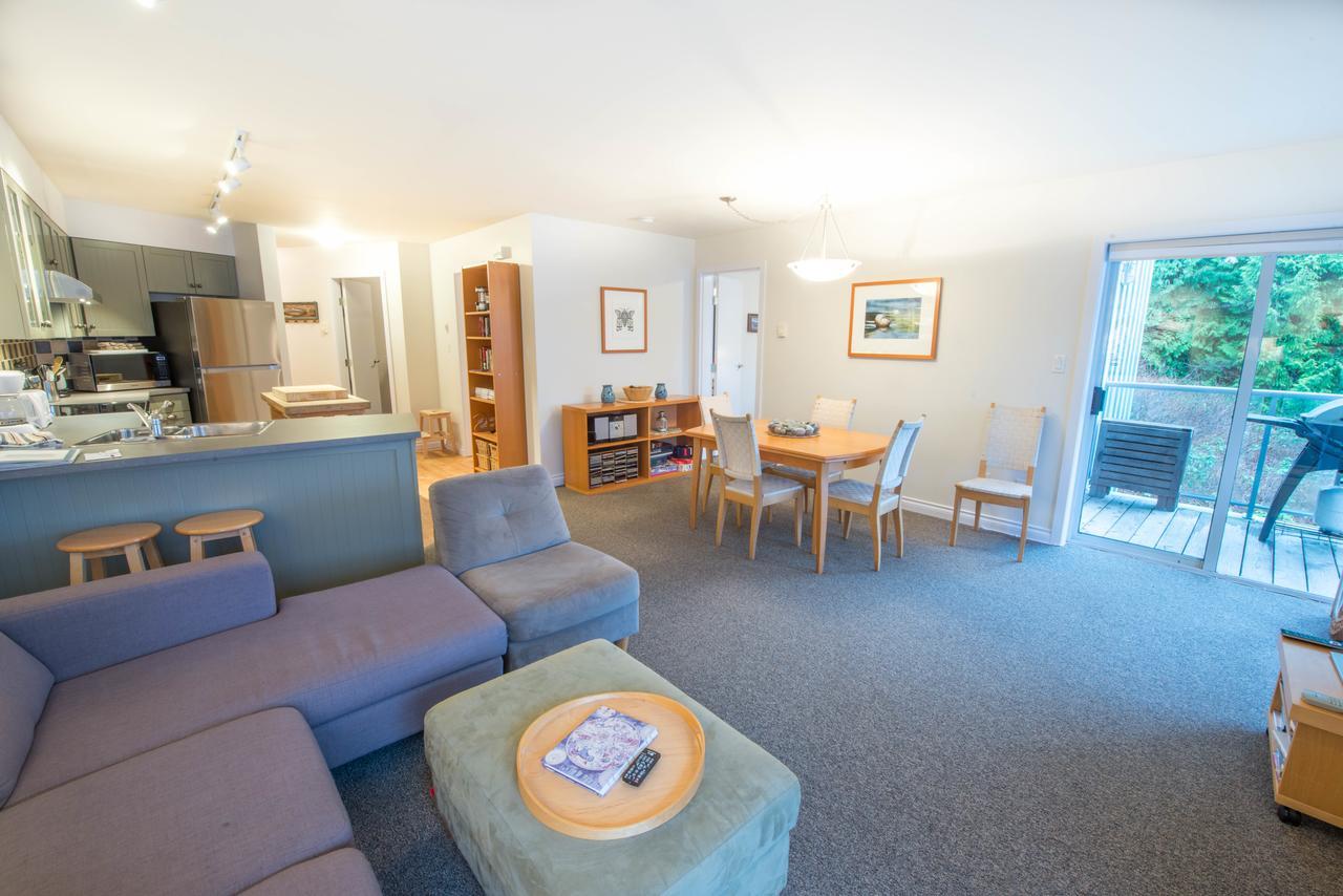 Luxury 2Br Oceanfront Condo By Onlybc 201 Tofino Buitenkant foto